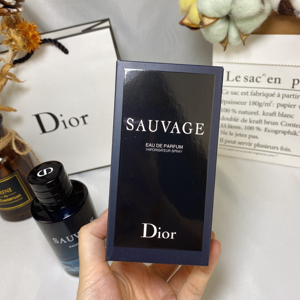 Dior Sauvage Eau De Parfum Spray 100ml *DKY C